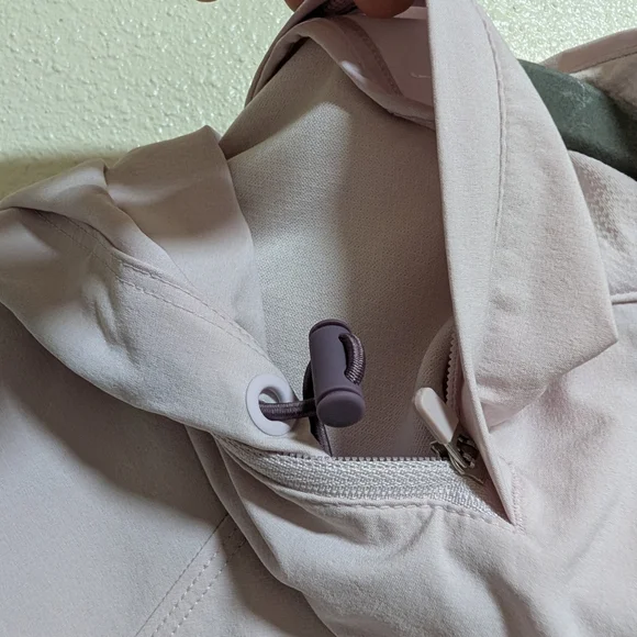 🌼Women's Athleta Stayfly Windbreaker - Picture 7 of 11